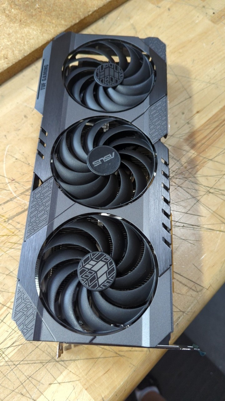 MIGLIORE OFFERTA BH PER PARTI  - Rtx 4090 24Gb Graphics Card recensione e prezzo